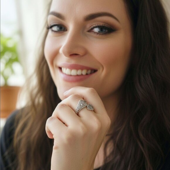 Sterling Silver ✦ Bypass Ring ✦ 4.23g Intricate Lightweight Boho Design NWT - Picture 2 of 6